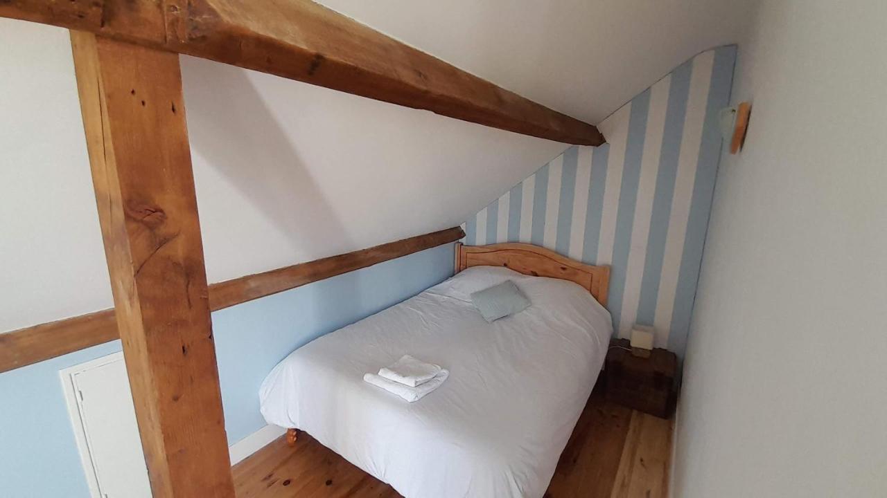 Gite Cottage Chaleureux En Pleine Campagne Vue Sur Les Monts Et Forets Et Le Chateau De Carrouges Bagian luar foto